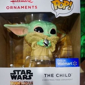 Pop ornaments The child